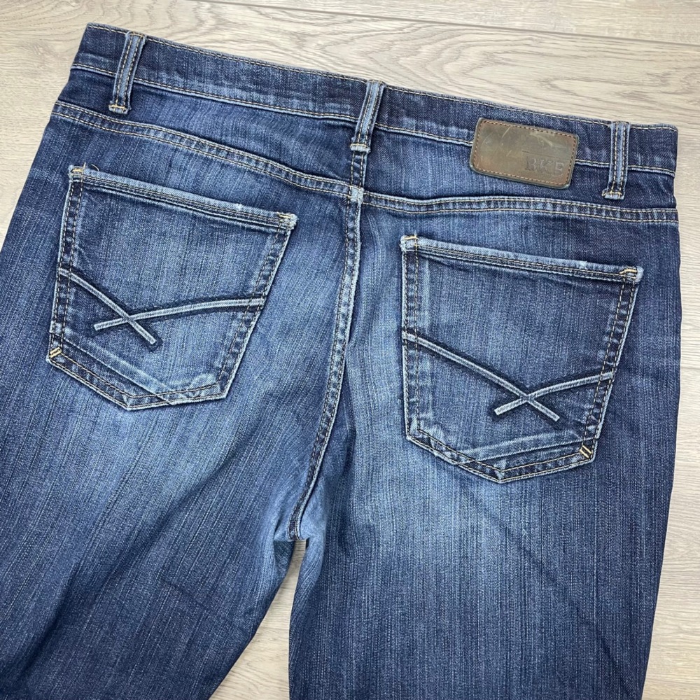 BKE Tyler Jeans Mens 34S Blue Straight Leg Faded Distressed Hem